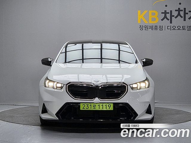 BMW M5 2025 — photo 3