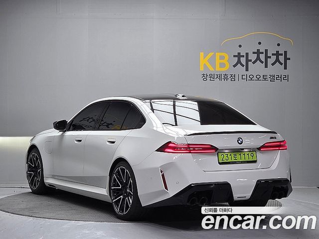 BMW M5 2025 — photo 6