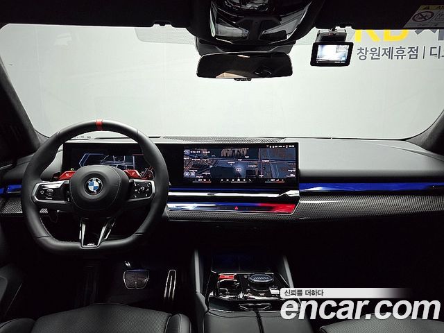 BMW M5 2025 — photo 10