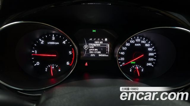 Kia Canival 2016 — photo 11