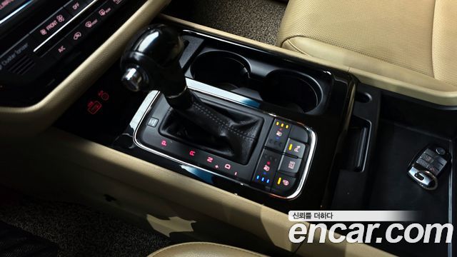 Kia Canival 2016 — photo 12