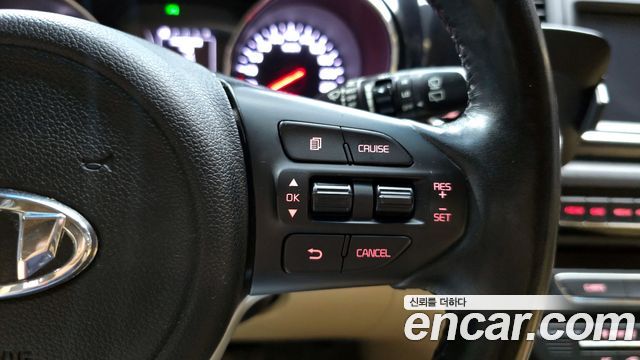 Kia Canival 2016 — photo 23