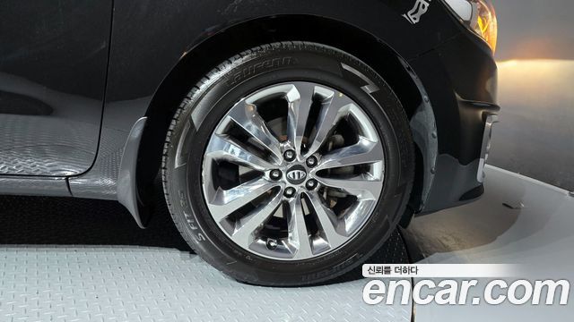 Kia Canival 2016 — photo 7