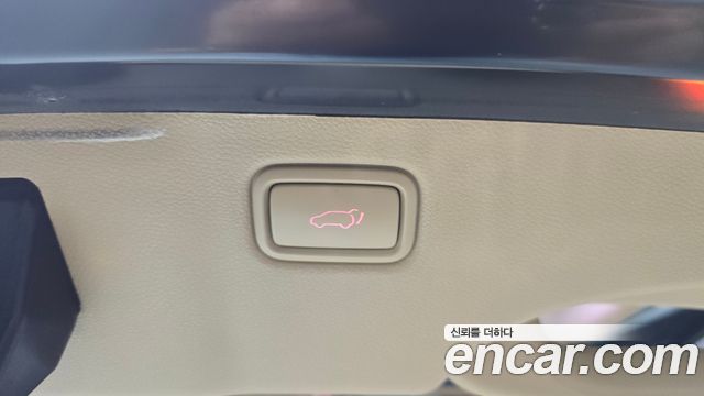 Kia Canival 2016 — photo 29