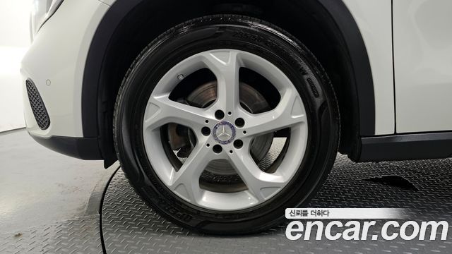 Mercedes-Benz GLA-Class 2018 — photo 5