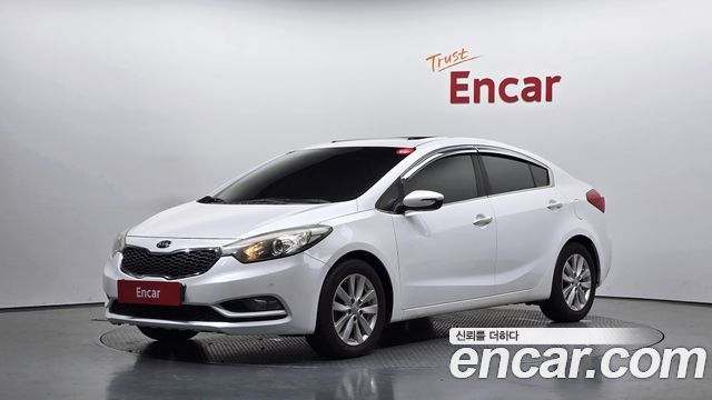 Kia K3 2015 — photo 1
