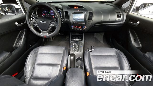 Kia K3 2015 — photo 7