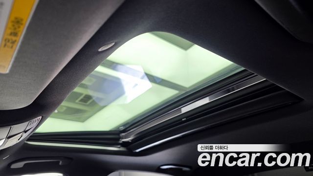 Mercedes-Benz E-Class 2020 — photo 25