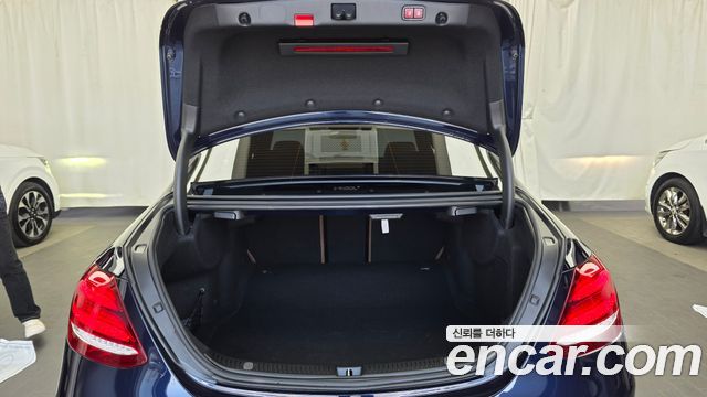 Mercedes-Benz E-Class 2020 — photo 26