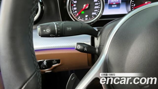 Mercedes-Benz E-Class 2020 — photo 29