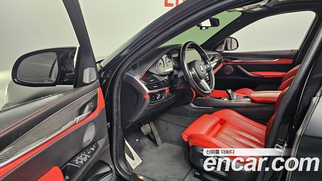 BMW X6M 2017 — photo 10