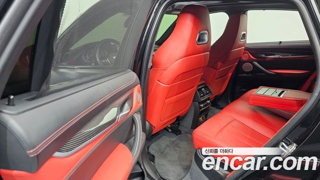 BMW X6M 2017 — photo 11