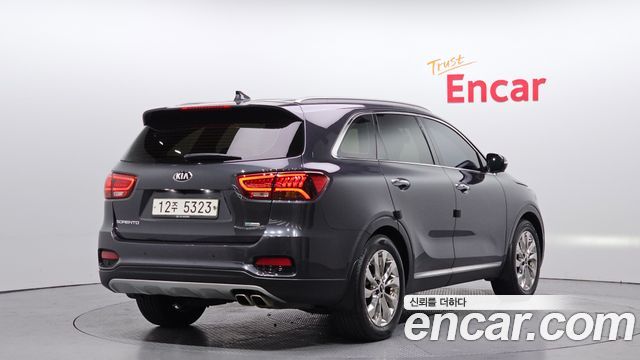 Kia Sorento 2018 — photo 2