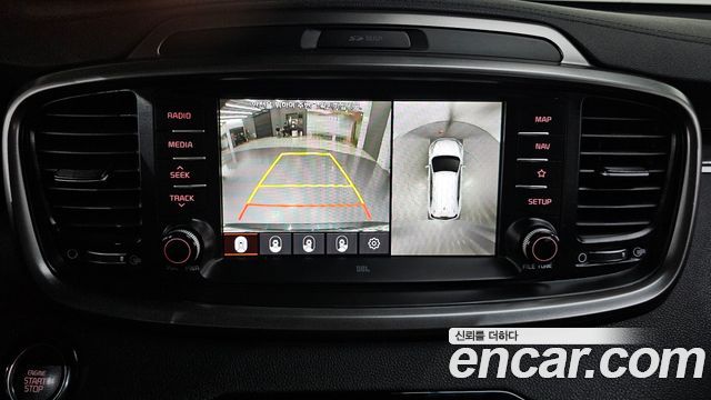 Kia Sorento 2018 — photo 21