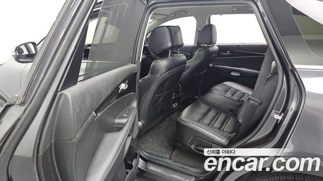 Kia Sorento 2018 — photo 16