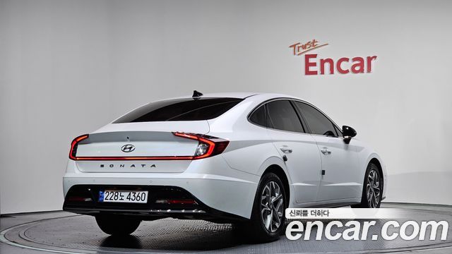 Hyundai Sonata 2022 — photo 2