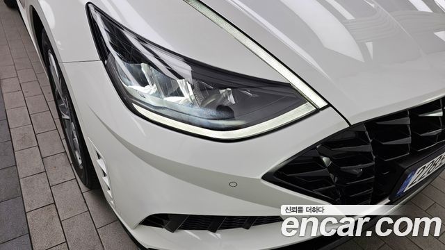 Hyundai Sonata 2022 — photo 8