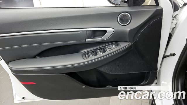 Hyundai Sonata 2022 — photo 14
