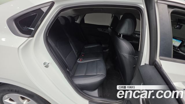 Kia K3 2019 — photo 18