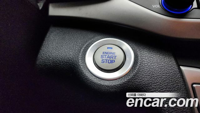 Hyundai AVANTE 2018 — photo 27