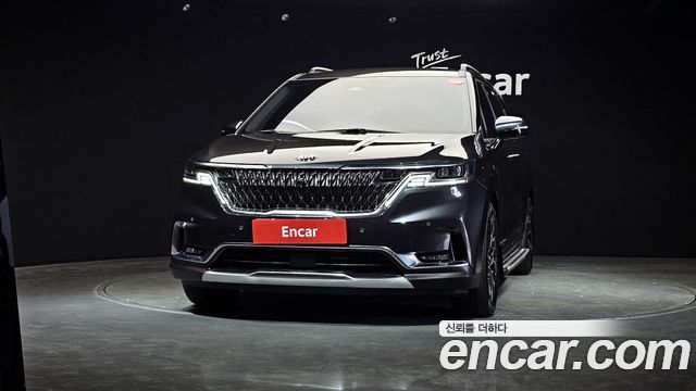 Kia Canival 2021 — photo 3