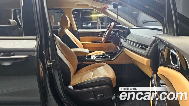 Kia Canival 2021 — photo 11