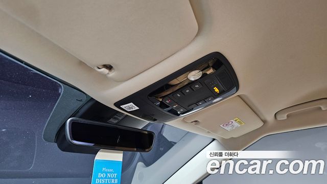 Kia Canival 2021 — photo 17