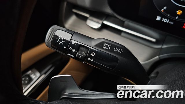Kia Canival 2021 — photo 18