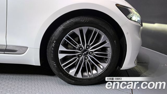 Kia K9 2023 — photo 7