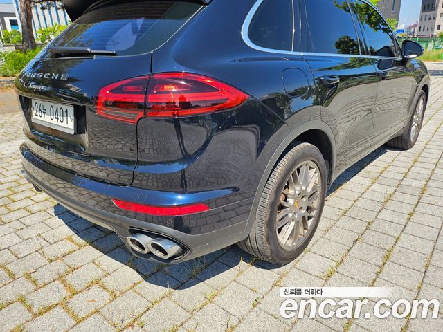 Porsche Cayenne 2016 — photo 6