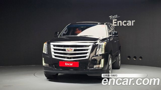 Cadillac Escalade 2019 — photo 3