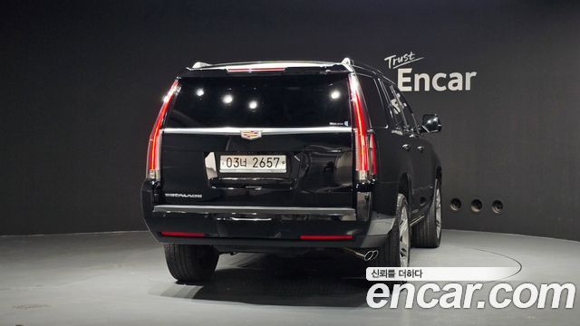 Cadillac Escalade 2019 — photo 4