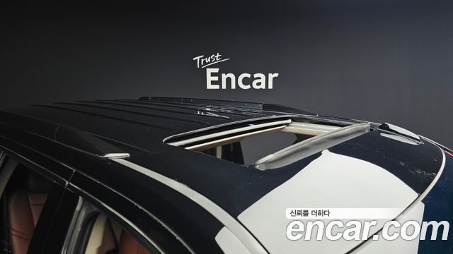 Cadillac Escalade 2019 — photo 29