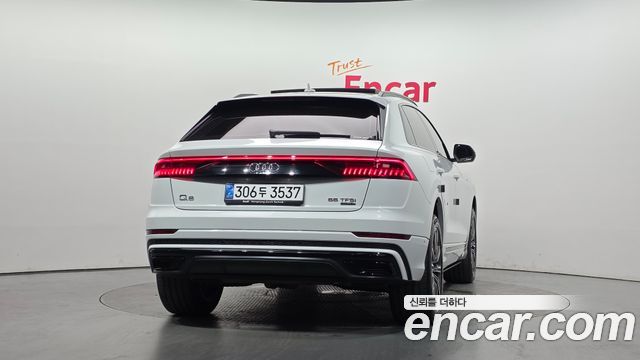 Audi Q8 2021 — photo 4