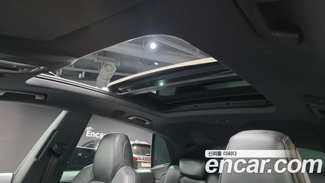 Audi Q8 2021 — photo 18