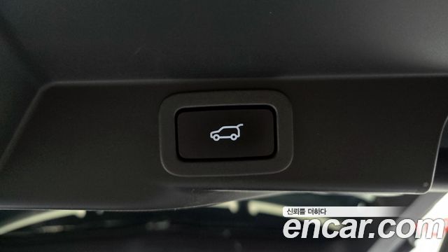 Land Rover Range Rover Sport 2019 — photo 17