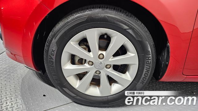 Kia pride 2013 — photo 5