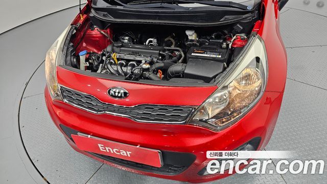 Kia pride 2013 — photo 6
