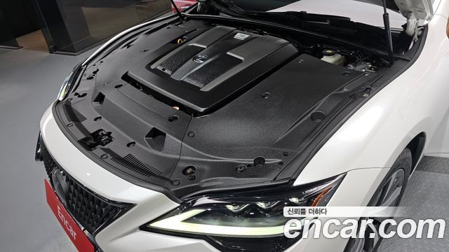 Lexus LS 2022 — photo 6