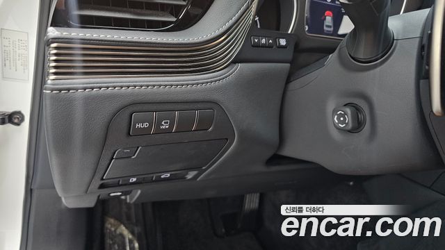 Lexus LS 2022 — photo 20