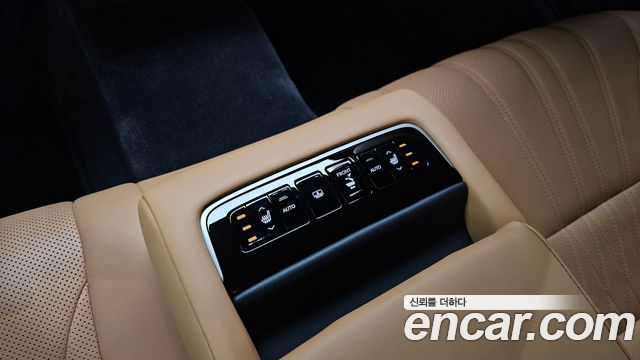 Lexus LS 2022 — photo 24