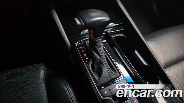 Kia K7 2018 — photo 9