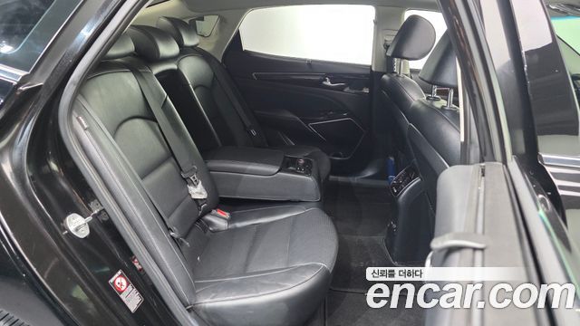 Kia K7 2018 — photo 11