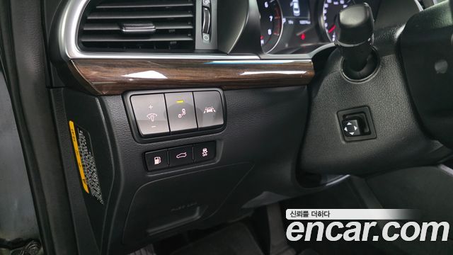 Kia K7 2018 — photo 15