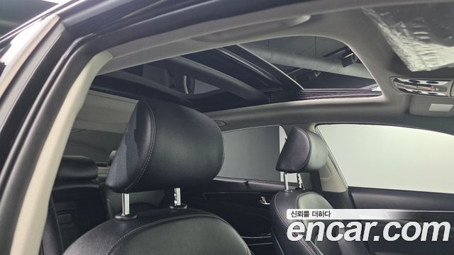 Kia K7 2018 — photo 18