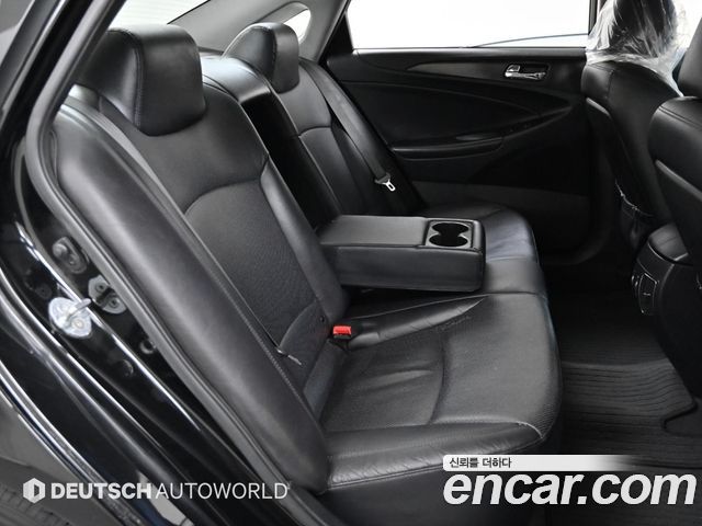 Hyundai Sonata 2012 — photo 12