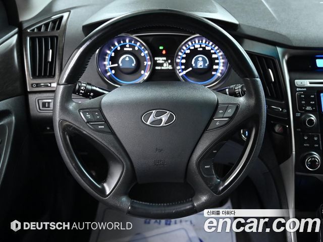 Hyundai Sonata 2012 — photo 13