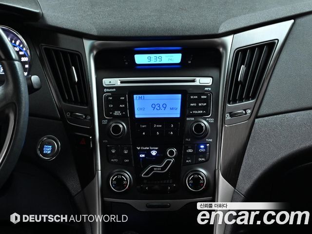 Hyundai Sonata 2012 — photo 14