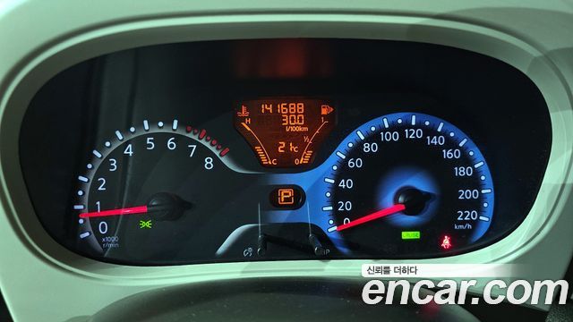 Nissan Cube 2014 — photo 8