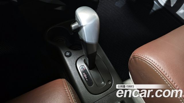 Nissan Cube 2014 — photo 9